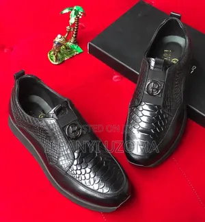 Classic Leather Flat Sole Shoes