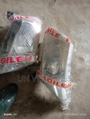 Headlight Nissan Navara 2018