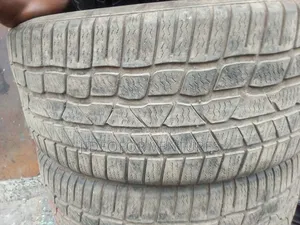 Photo - 275 35 R21 Piler Tyre Tukunbo