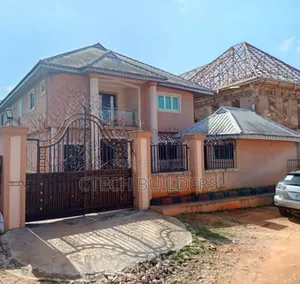 12bdrm Block of Flats in Benin City for sale