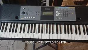 Uk Used Yamaha PSR E233