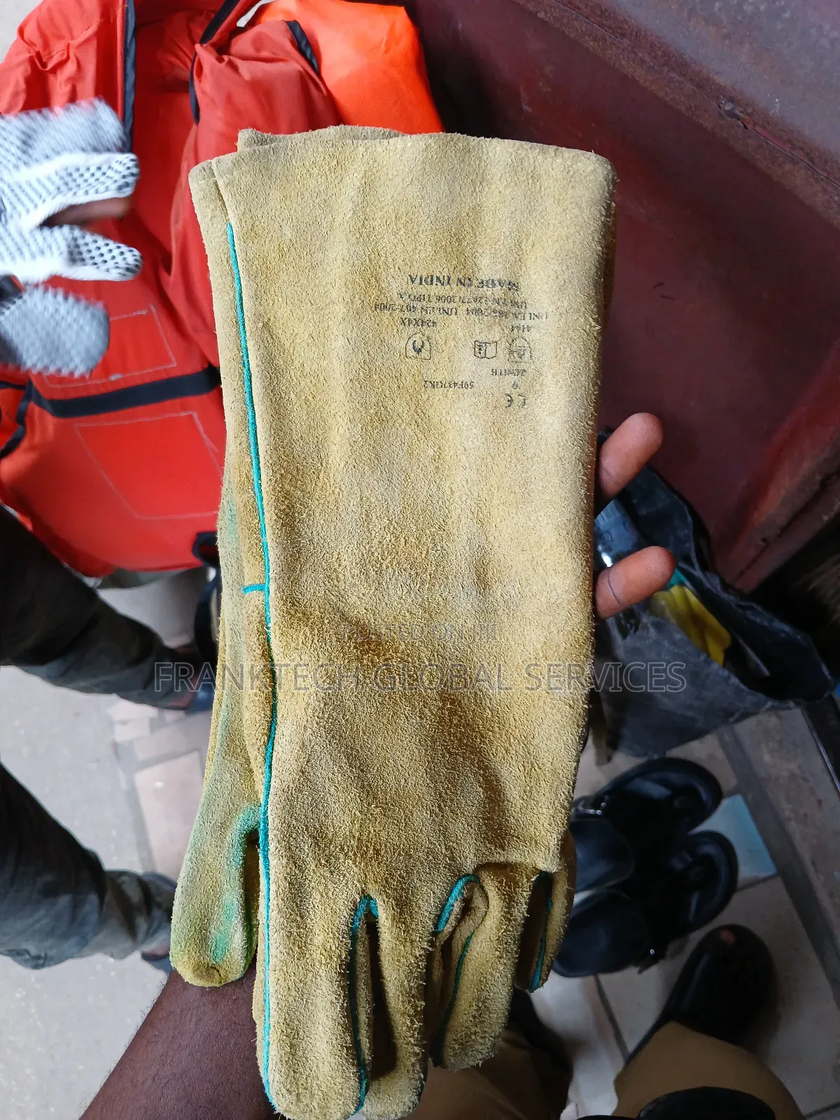 Leather Hand Gloves 14"