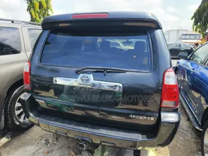 Toyota 4-Runner Limited 2008 Gray