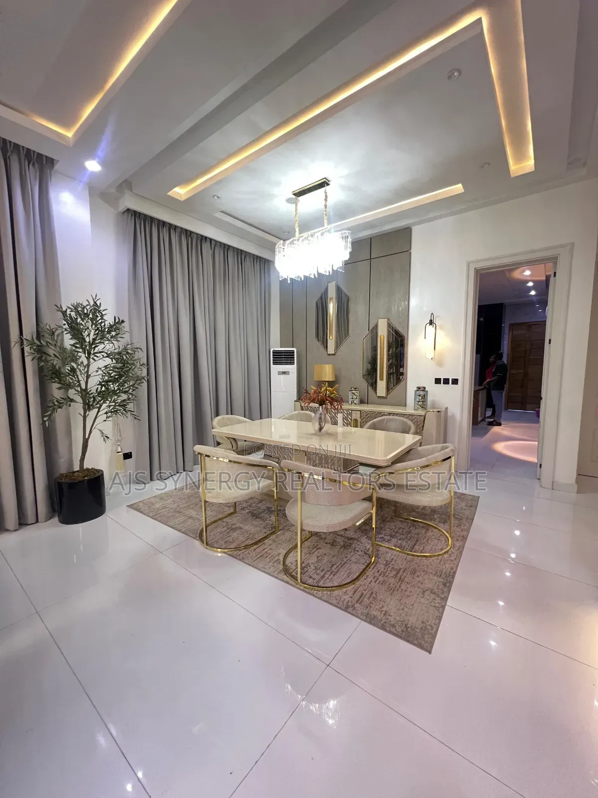 Furnished 5bdrm Duplex in Ikota for rent