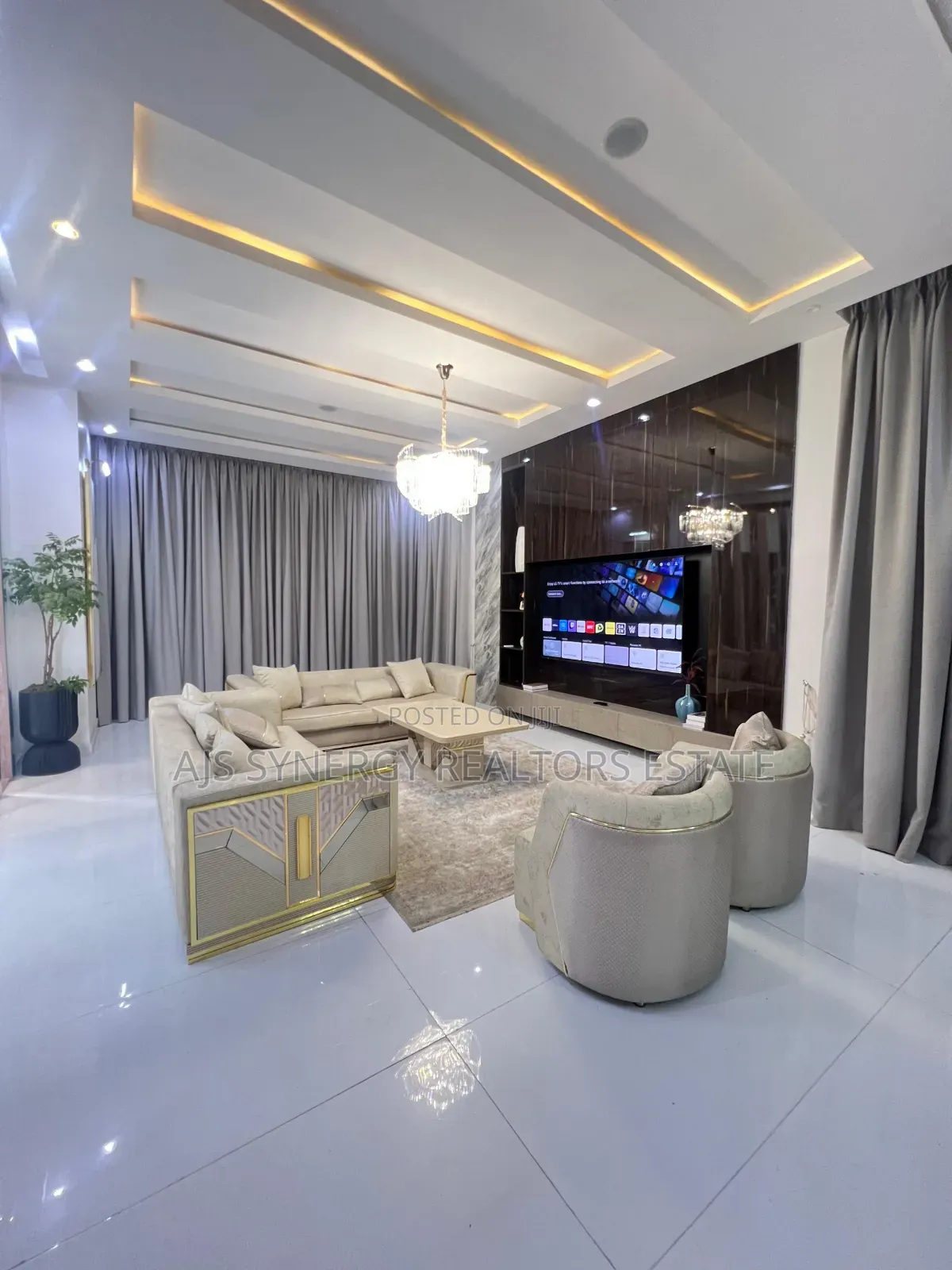 Furnished 5bdrm Duplex in Ikota for rent