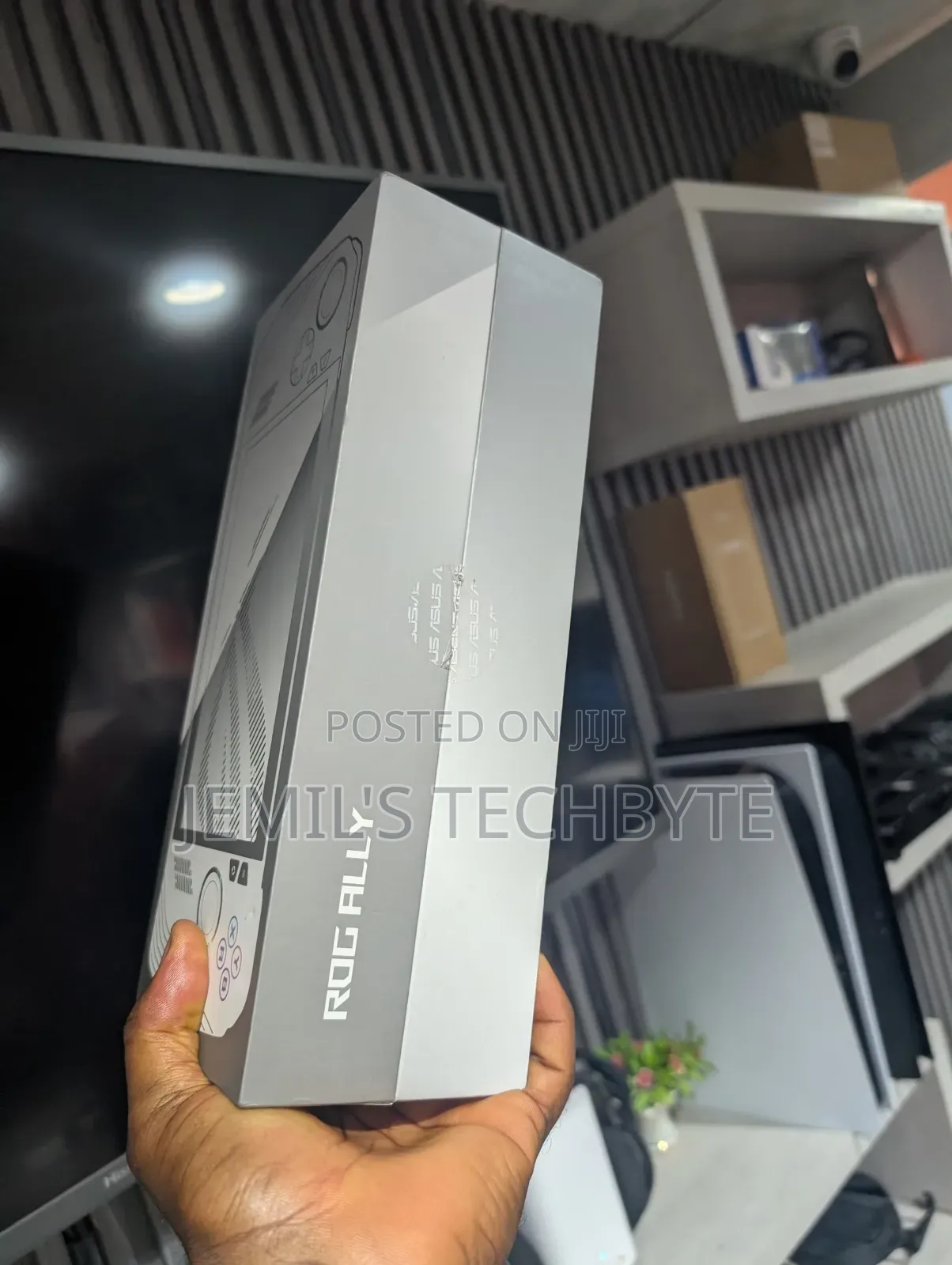 Asus Rog Ally Z1 Handheld Gaming/Computer Device