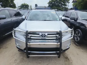 Toyota Highlander Limited 3.5L 2WD 2013 Silver