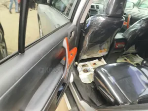 Toyota Highlander Limited 3.5L 2WD 2013 Silver