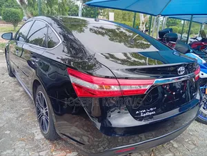Toyota Avalon XLE FWDSedan (3.6L 6cyl 6A) 2016 Black