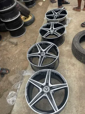 Mercedes Benz C300 Rim 2017 Model