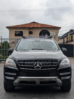 Mercedes-Benz M Class ML350 4MATIC 4dr SUV AWD (3.5L 6cyl 7A) 2015