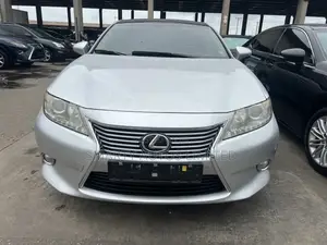 Lexus ES 2015 Silver