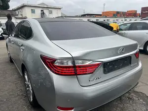 Lexus ES 2015 Silver