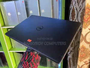 Photo - Laptop Dell Vostro 15 5000 16GB Intel Core I5 SSD 256GB