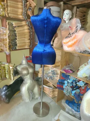 Fully Pinnable Tiny Waist Dressform