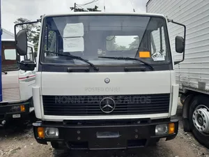 Mercedes 1117 Truck