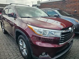 Toyota Highlander Limited Platinum 4dr SUV AWD (3.5L 6cyl 6A) 2015