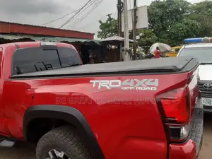 Reather Folding Boot Cover for Toyota Tacoma 2020