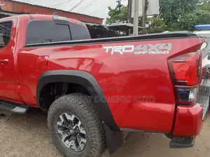 Reather Folding Boot Cover for Toyota Tacoma 2020