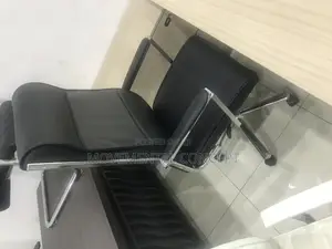 Black Office Swivel Chairs