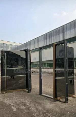 Photo - Pivot Mirror Design