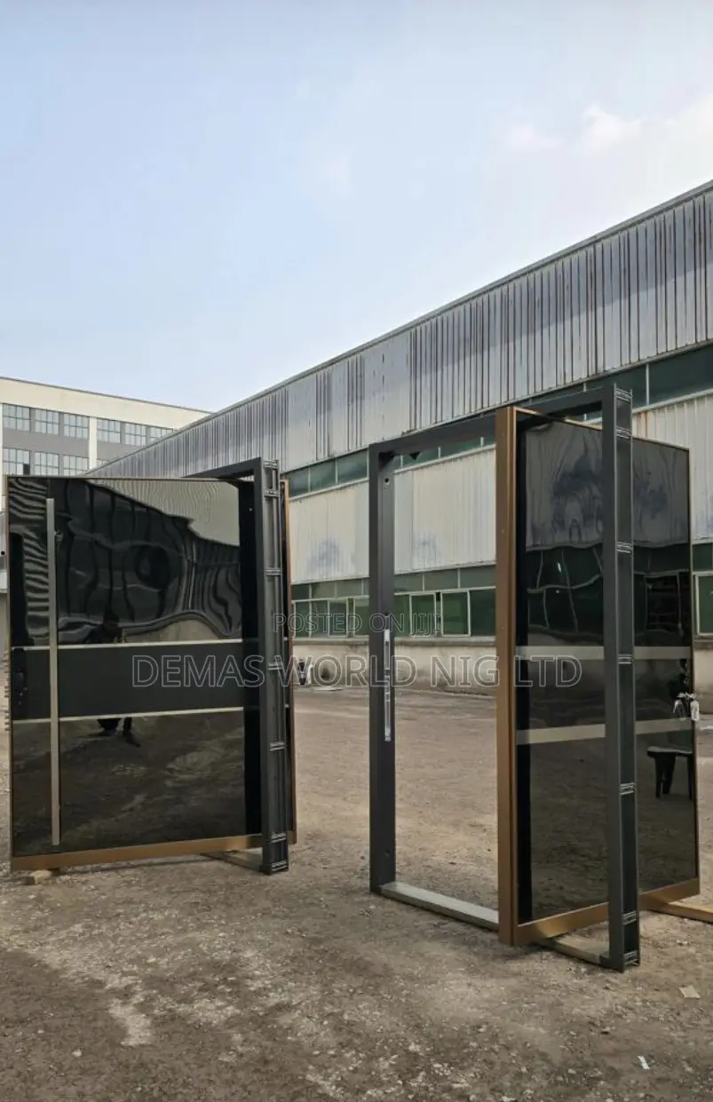 Pivot Mirror Design