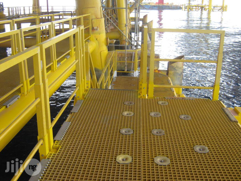 FRP/GRP Platform, Walkways, Decking And Bridges