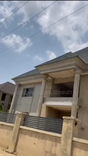 7bdrm Duplex in Jahi Abuja for sale