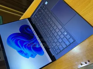 Laptop HP Dragonfly G4 16GB Intel Core I7 SSD 512GB