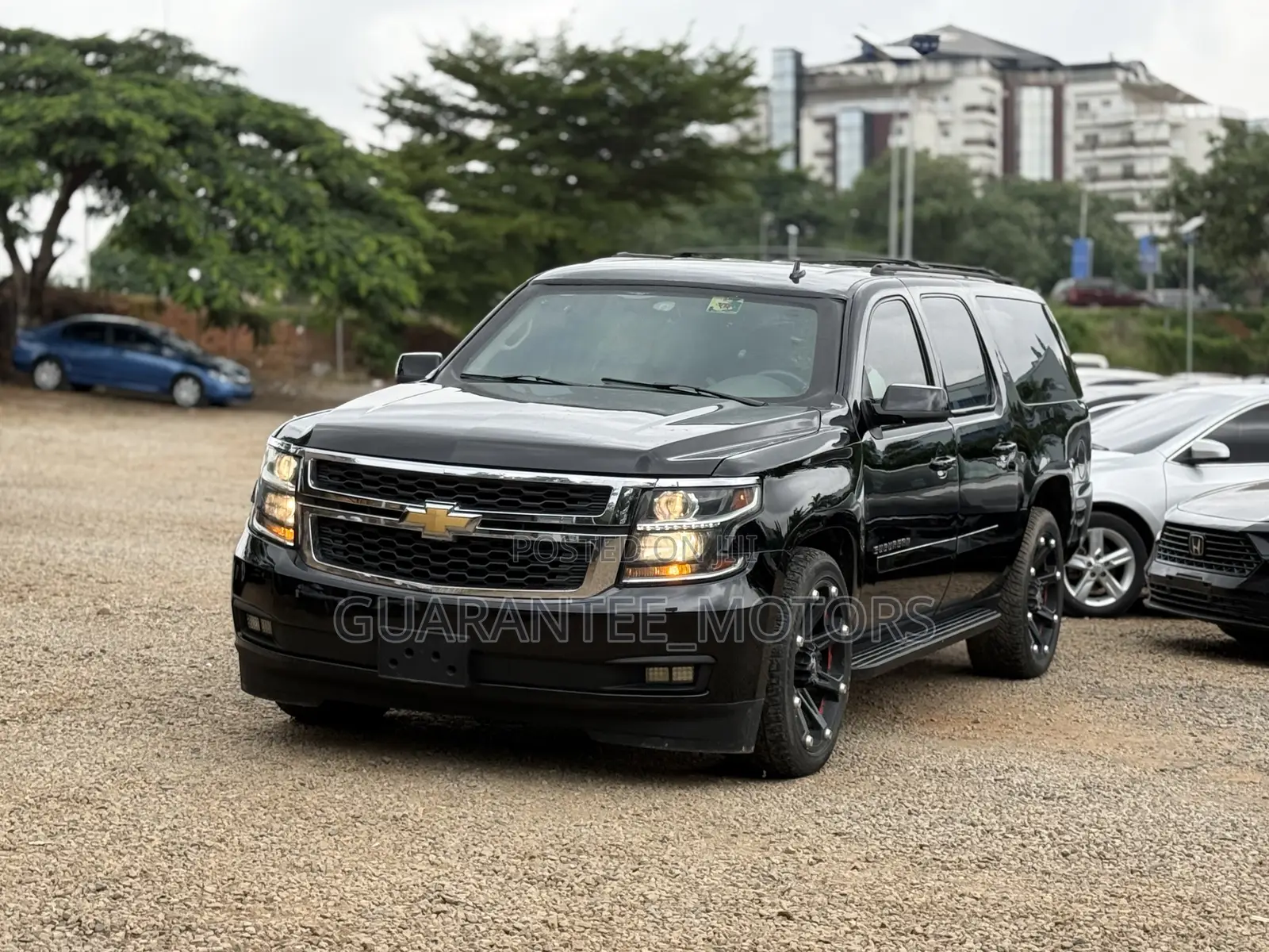 Chevrolet Suburban 2010 Black