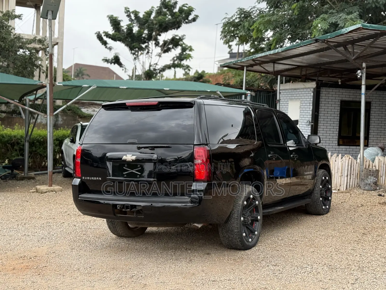 Chevrolet Suburban 2010 Black