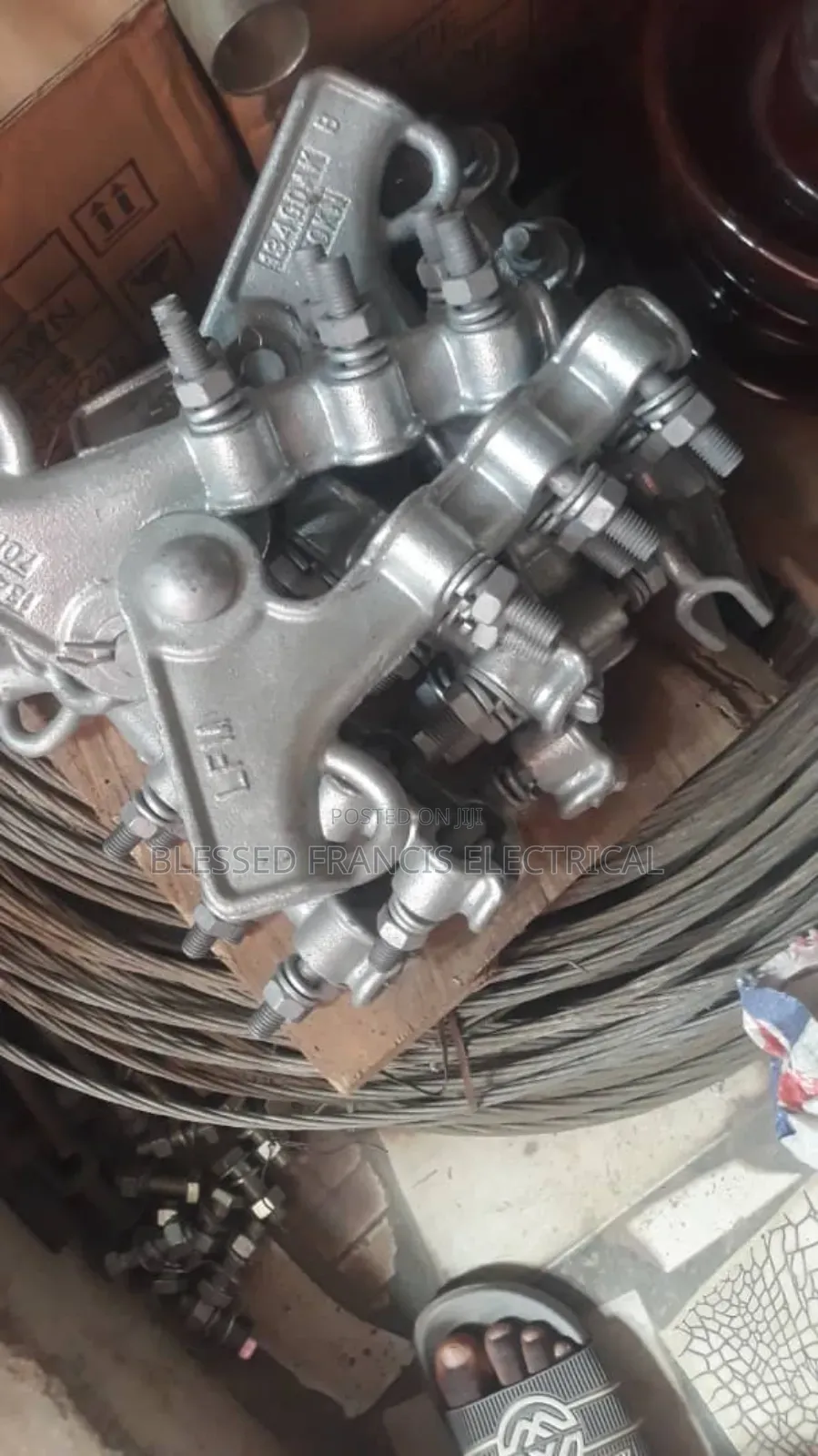 6 Bolt Clamp Original