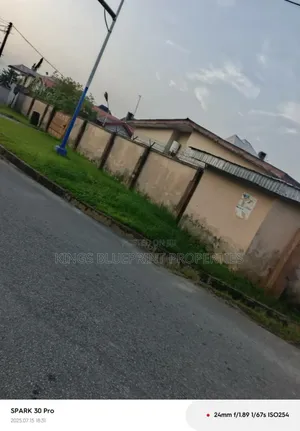 4bdrm Bungalow in Bendel Estate, Warri for sale