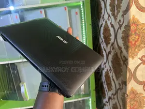 Laptop Asus 1015E 1GB Intel Atom HDD 250GB