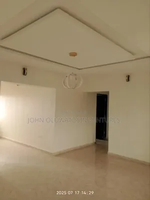 3bdrm Block of Flats in Tella Estate, Akobo for rent