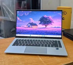 Photo - Laptop HP EliteBook 1040 G8 16GB Intel Core I7 SSD 256GB