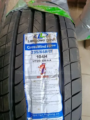 Photo - 235/65/17 Tyre for Toyota Sienna,Lexus, Honda