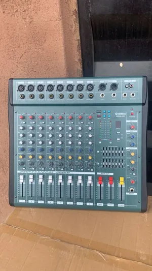 Yamaha Mixer