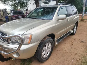 Toyota Highlander Limited V6 FWD 2004 Gold