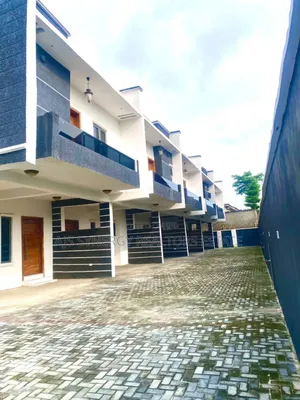 Photo - Furnished 4bdrm Townhouse / Terrace in Ajah for rent