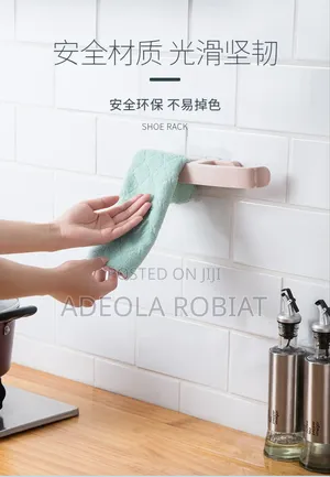 Wall Mounted Multifunctional Hanger