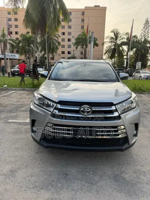 Toyota Highlander Limited Platinum 4x4 V6 (3.5L 6cyl 8A) 2018 Silver
