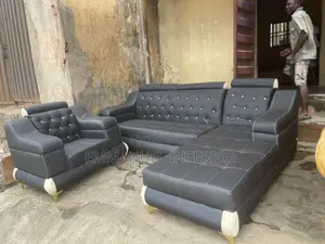Living Room Couch With a Single, Made With Good Leather