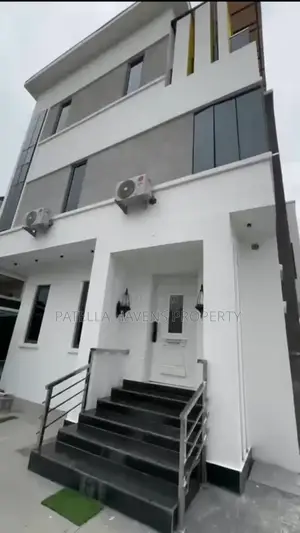 3bdrm Duplex in Dawaki for sale