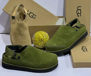 Ugg Leather *Top (Quality. Slide )*