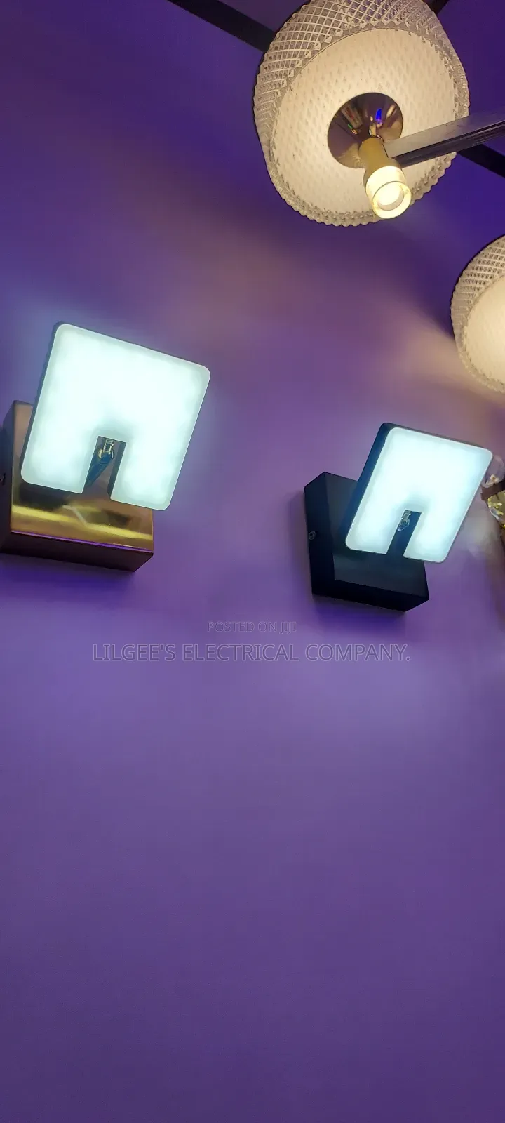 Adjustable Led Mirror / Wall Bracket Light