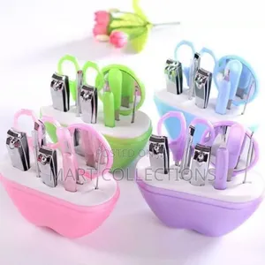 Apple Manicure Set.