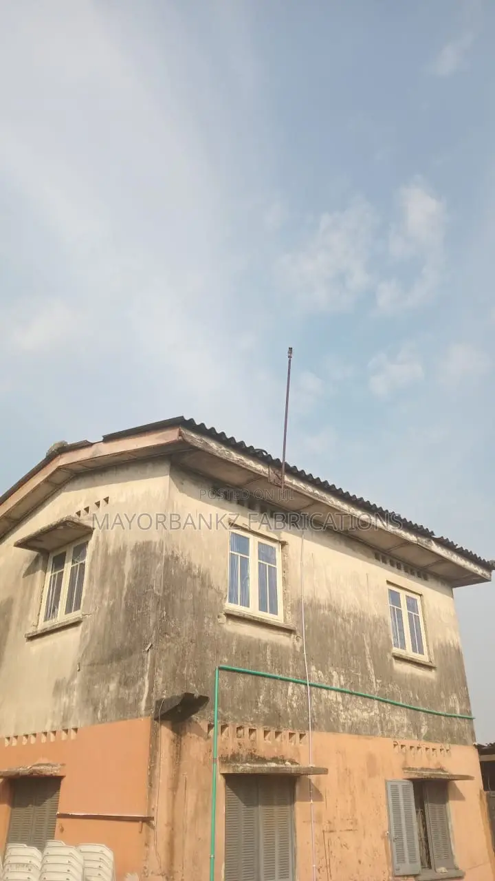 3 in 1 Cream Colored Casement Window