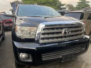 Toyota Sequoia Platinum 4dr SUV 4WD (5.7L 8cyl 6A) 2012 Black