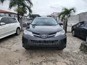 Toyota RAV4 LE 4dr SUV AWD (2.5L 4cyl 6A) 2014 Black